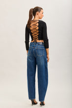 Load image into Gallery viewer, Denim wash barrell tox jeans