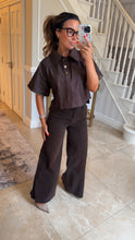 Load image into Gallery viewer, Brown wide legged jeans