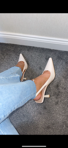 Cream pointed heel