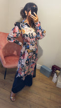 Load image into Gallery viewer, Black based floral collar &amp; cuffed