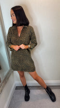 Load image into Gallery viewer, Leopard Long Sleeve Dress